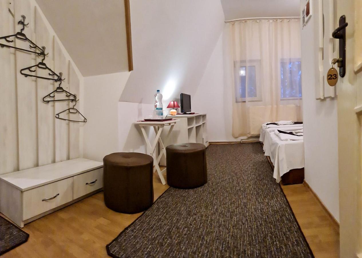 Pensiunea Happy Inn Vatra Dornei Buitenkant foto