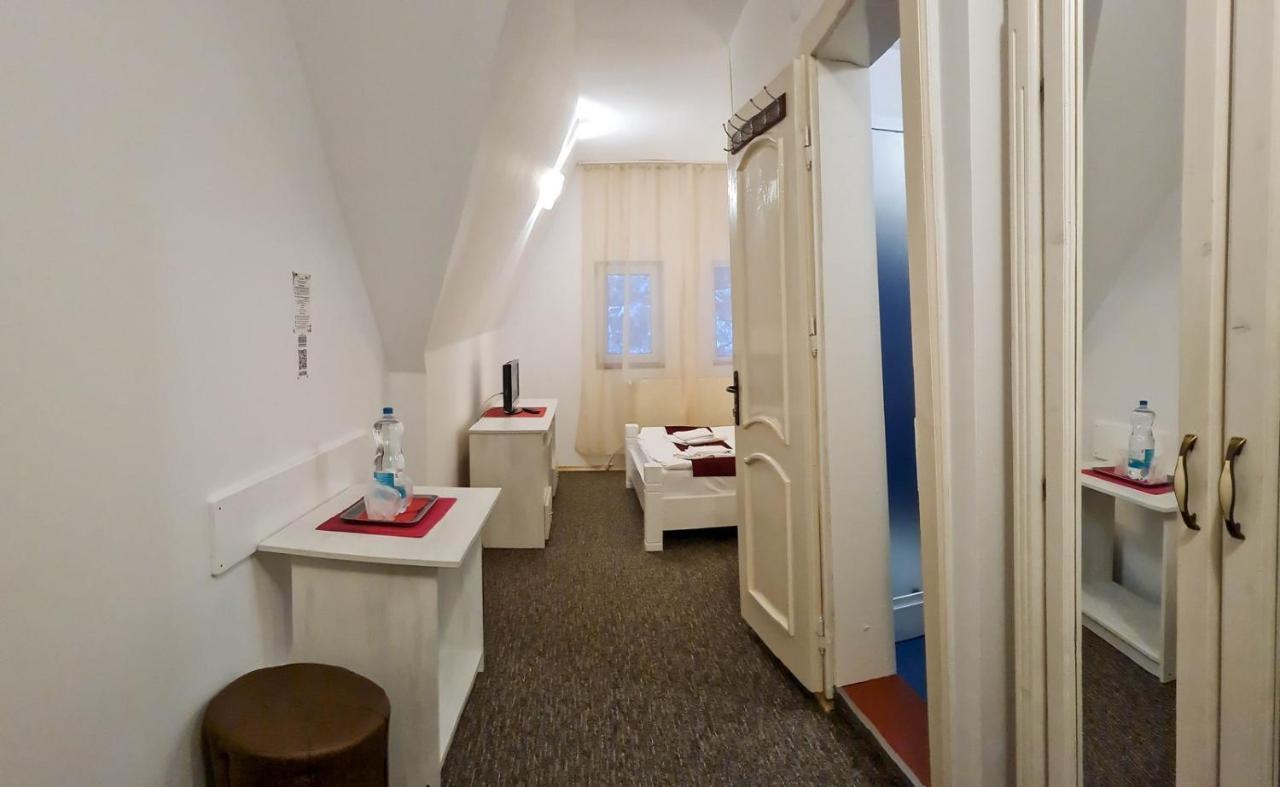 Pensiunea Happy Inn Vatra Dornei Buitenkant foto