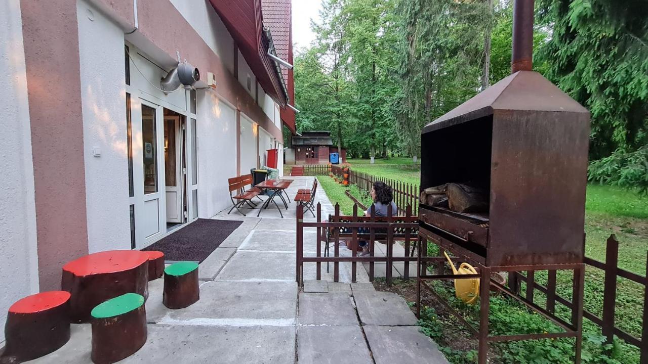 Pensiunea Happy Inn Vatra Dornei Buitenkant foto