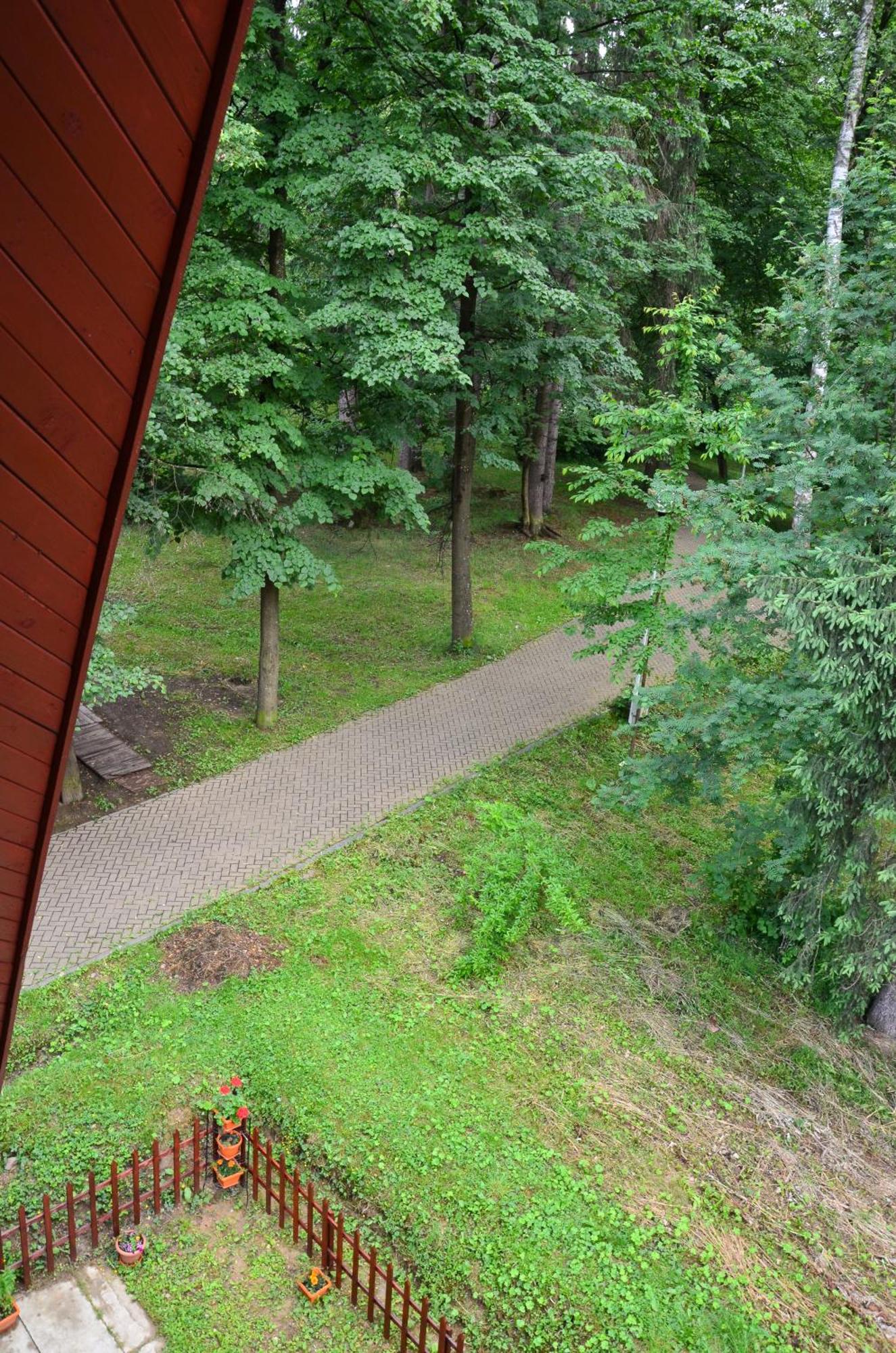 Pensiunea Happy Inn Vatra Dornei Kamer foto